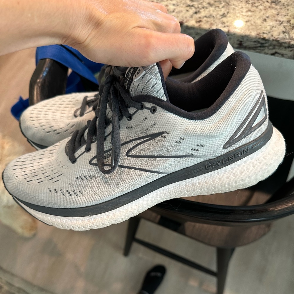 Gently used brooks running shoes